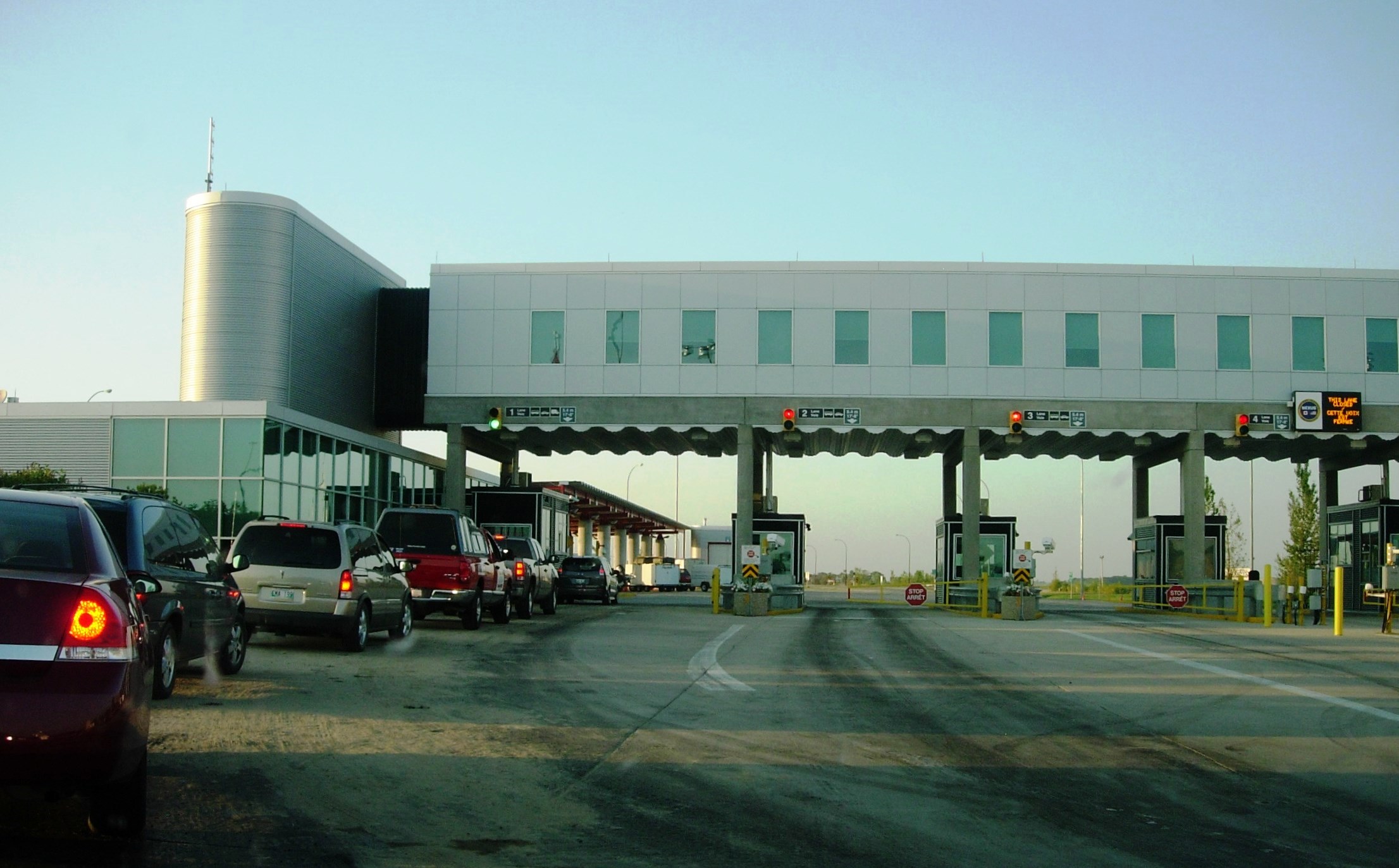 Port authority at Emerson border